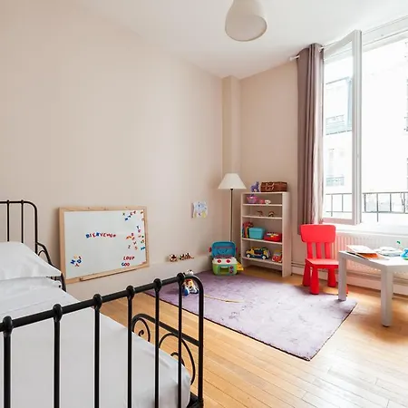 Onefinestay - Batignolles Private Homes * Parigi